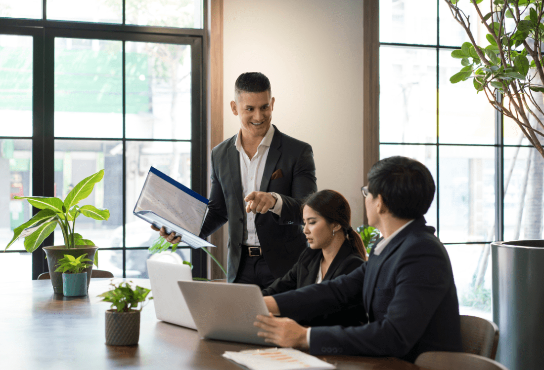 People in a sales training session revealing the benefits of FMCG  